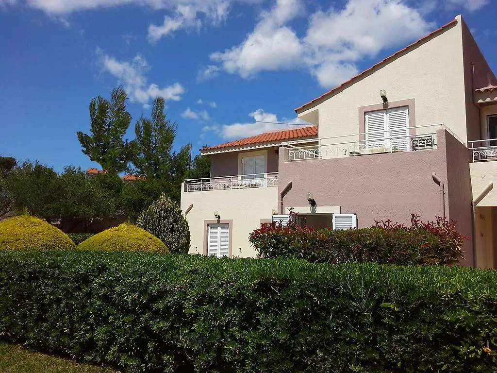 Marinos Apartments Lassi